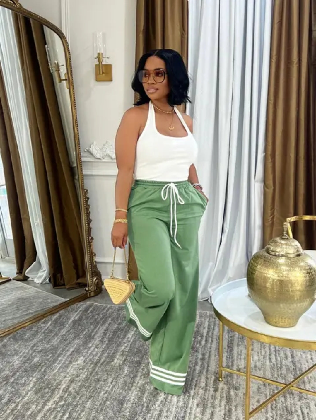 Fashionable sweatpants