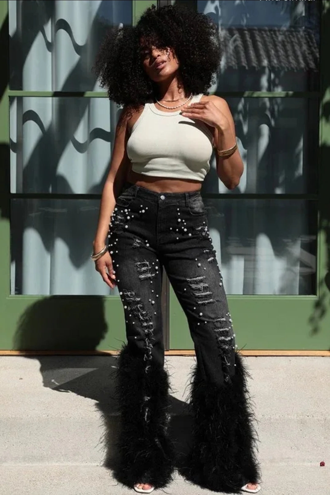 Pearl feather ripped jeans