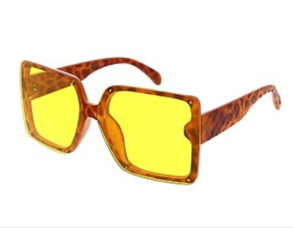 trendy square sunglasses