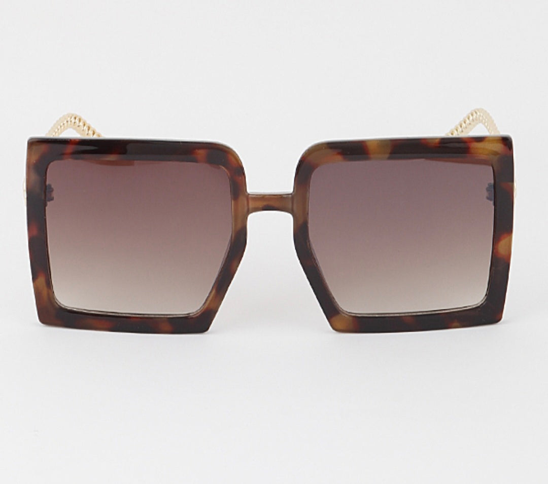 Boxy Link Chain Sunglasses